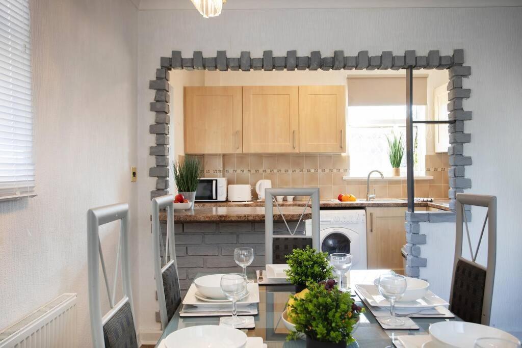 Rawmarsh House, Rotherham For Contractors & Families, Free Parking, High Speed Wifi, Etc โรเธอร์แฮม ภายนอก รูปภาพ