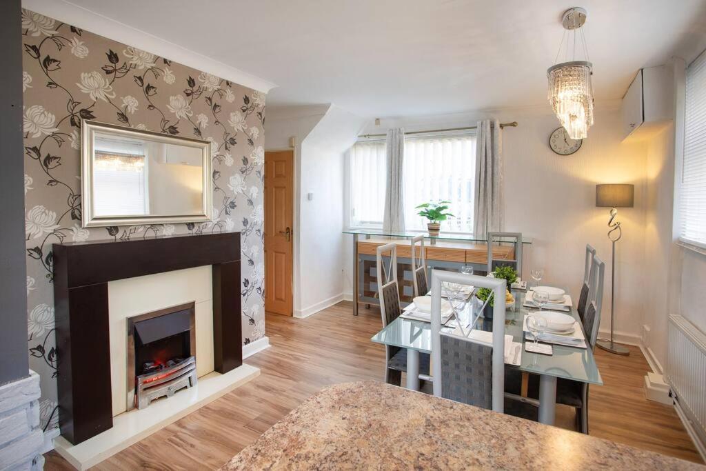 Rawmarsh House, Rotherham For Contractors & Families, Free Parking, High Speed Wifi, Etc โรเธอร์แฮม ภายนอก รูปภาพ